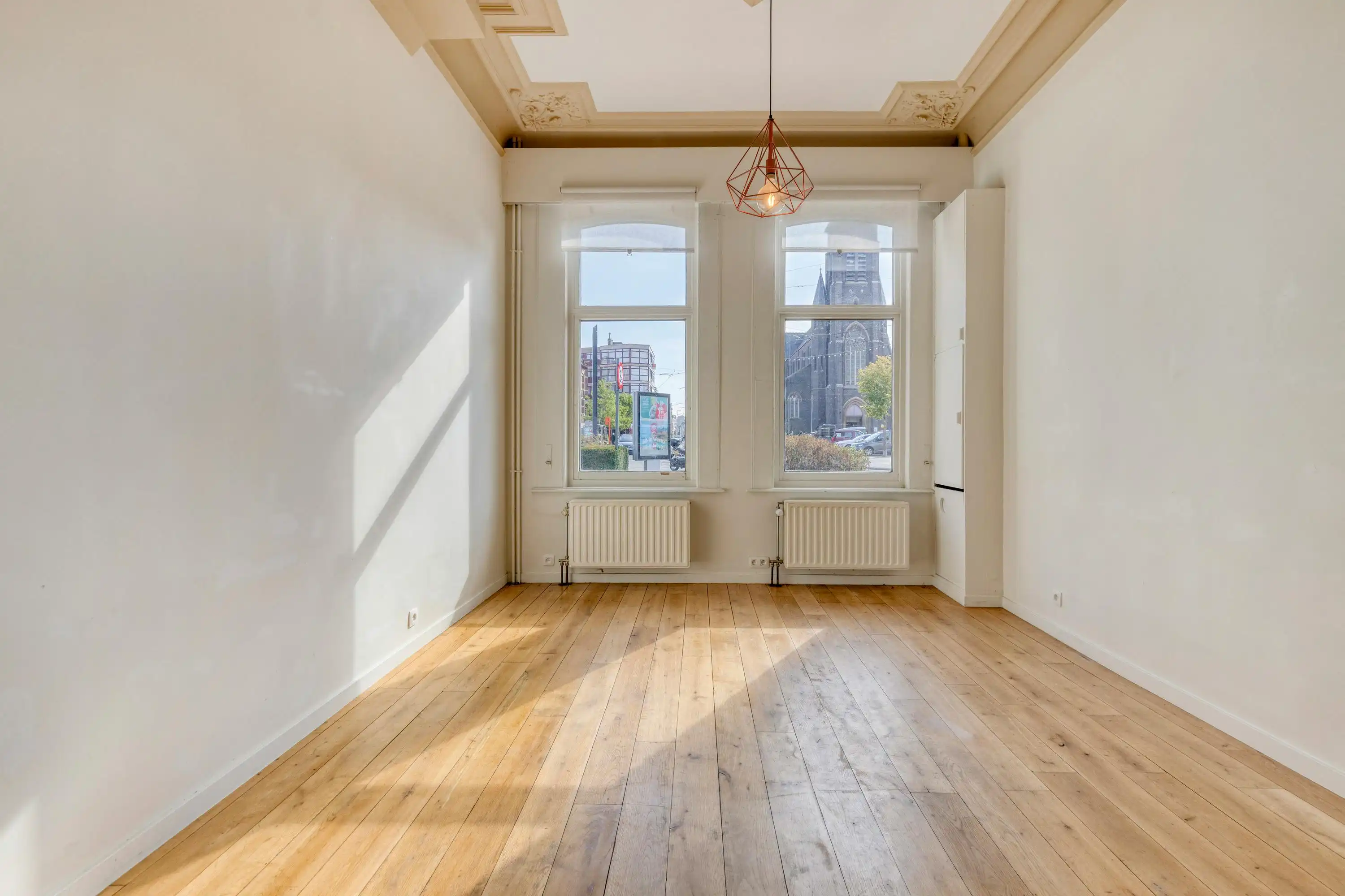 Karaktervol en ruim huis te koop te Ledeberg foto 4