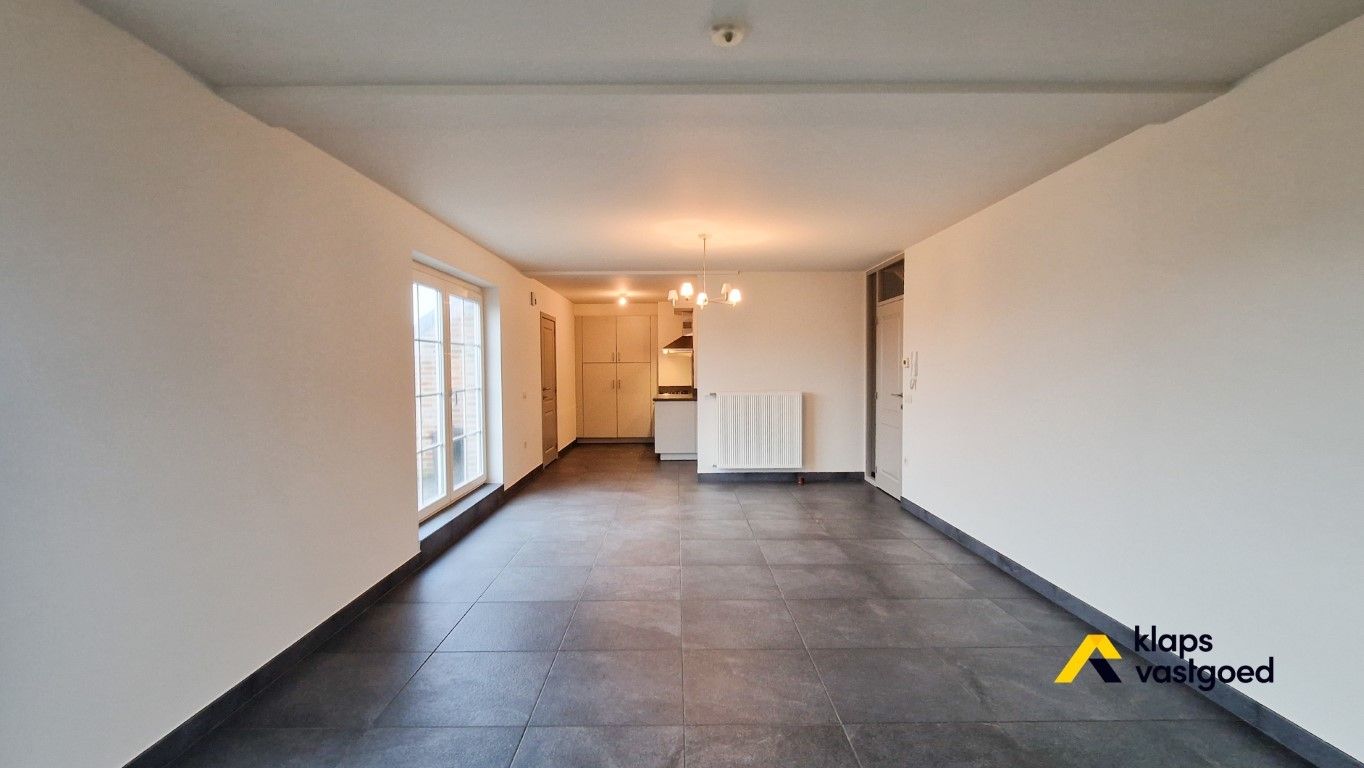 RUIM APPARTEMENT OP TOPLOCATIE MET 2 SK + GARAGE foto 5