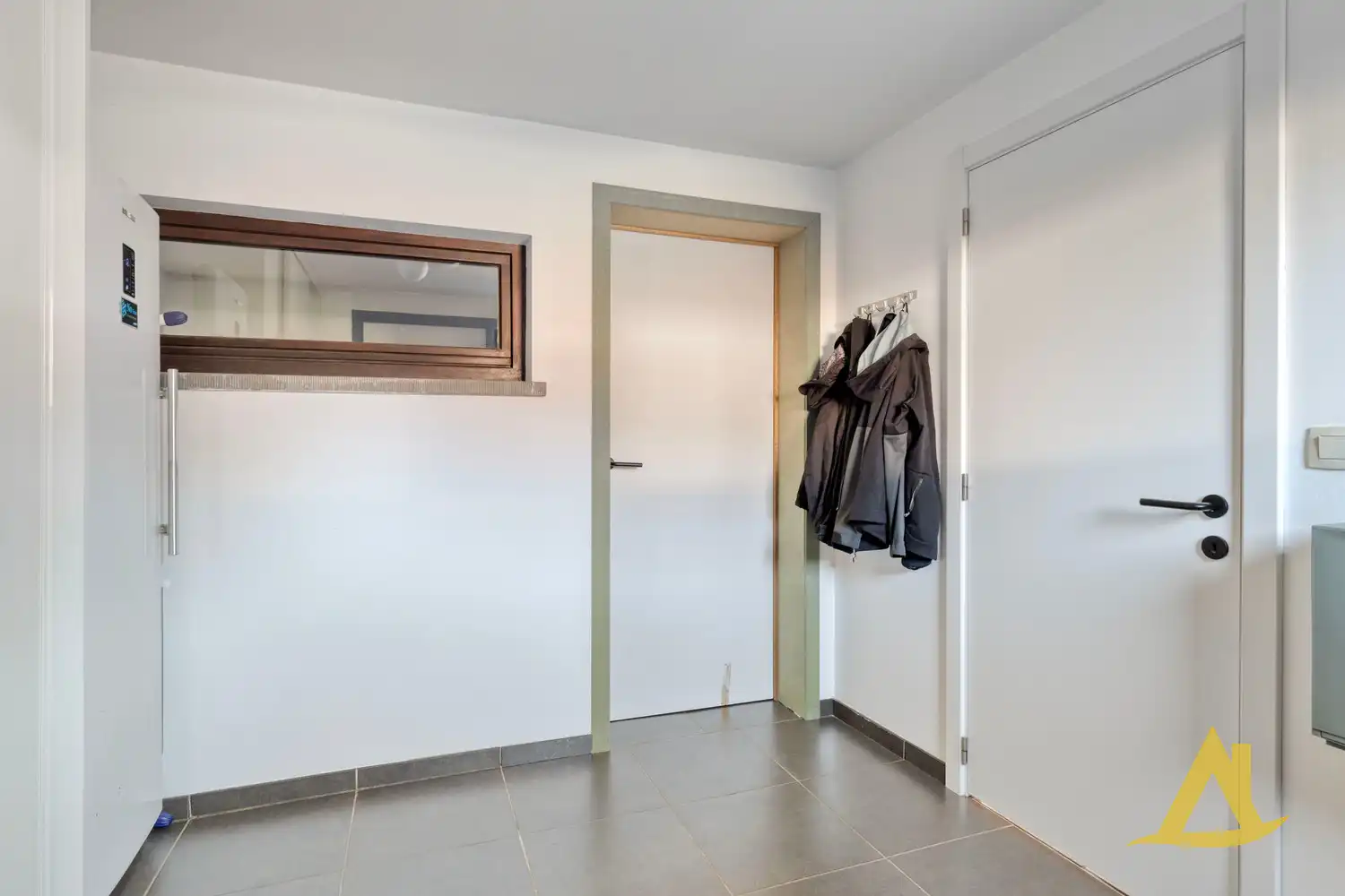 ZEER RUSTIG GELEGEN, INSTAPKLARE HOB, TE LUMMEN! foto 22