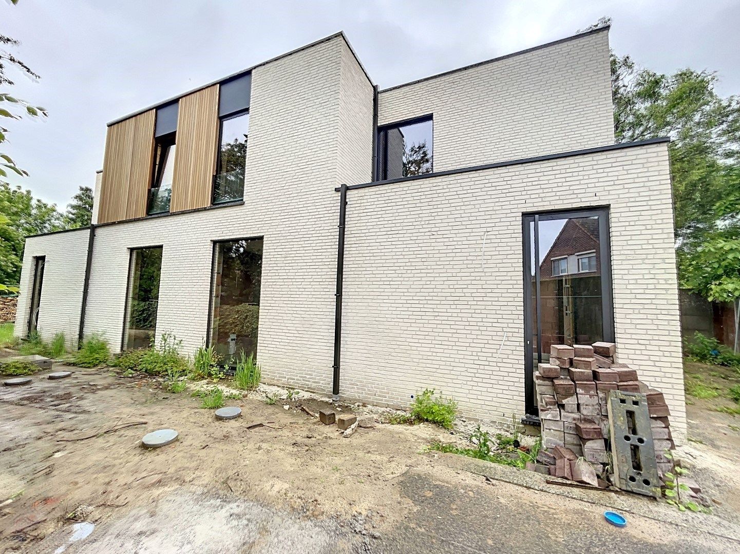 Unieke nieuwbouwwoning in het centrum van Beveren foto 3