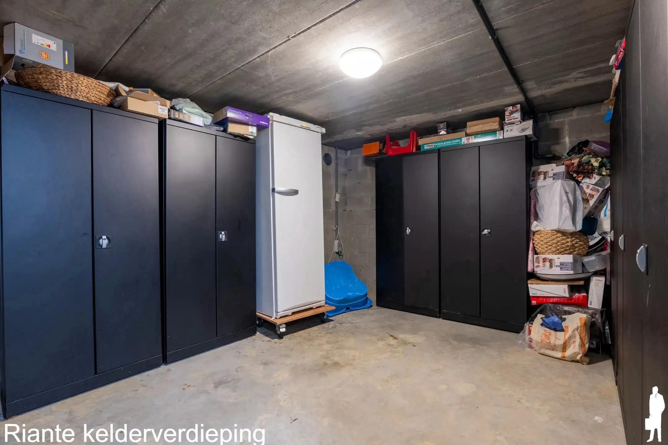 Ruime woning met 6 slpks. en grote kelder nabij Nederland foto 19