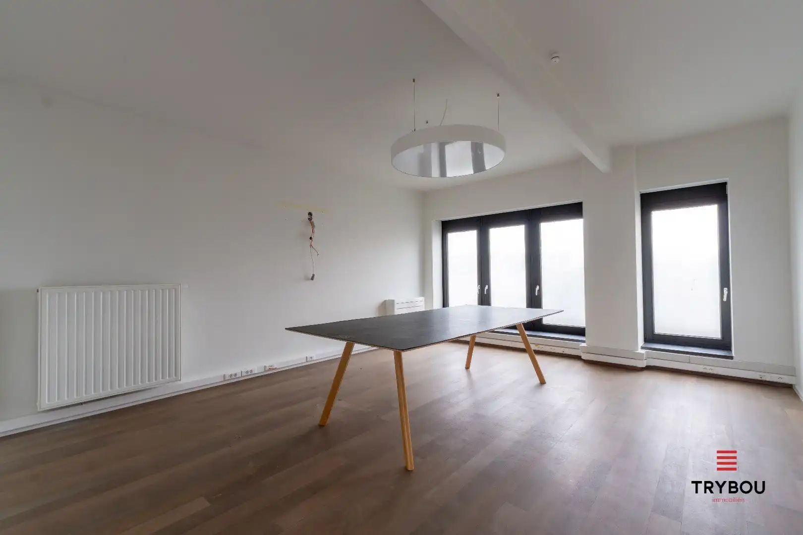 Groot kantoorgebouw op toplocatie te Ieper foto 20