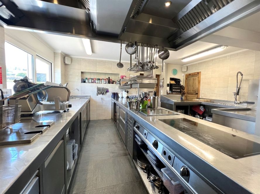 Charmant ingericht landhuis met restaurant te koop foto 16