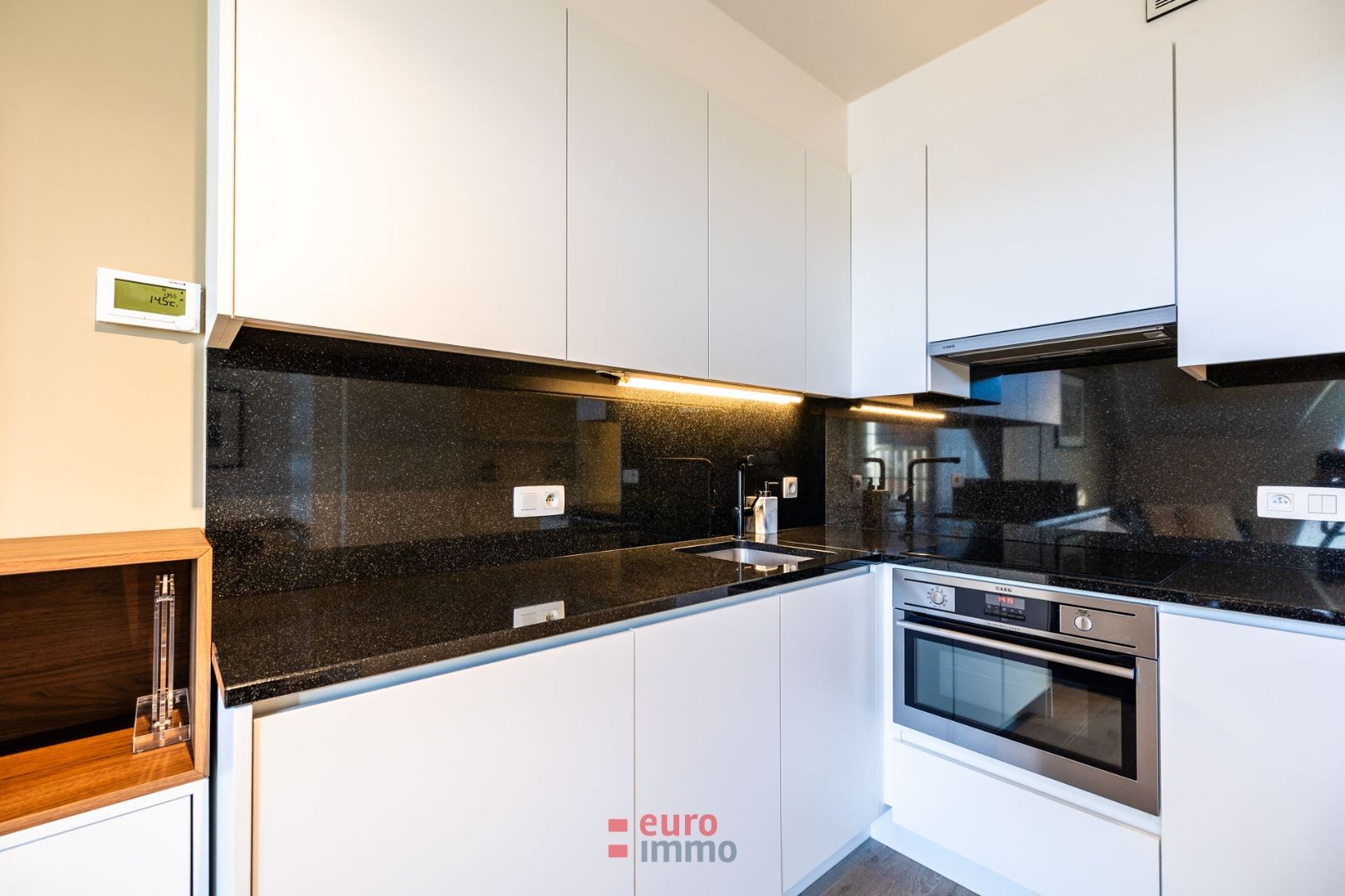 Exclusief duplex-appartement met 2 slaapkamers in het hartje van onze bruisende badstad! foto 7