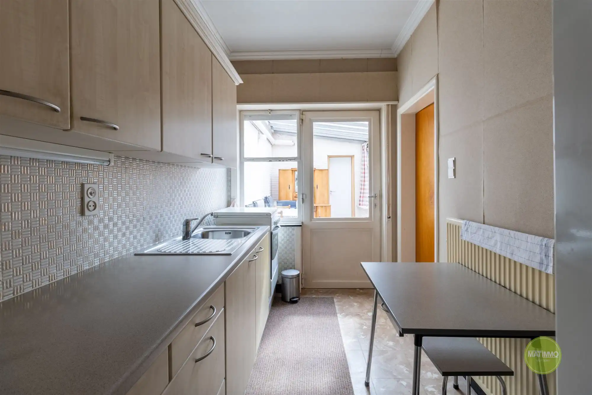 Op te frissen gezinswoning met 3 slaapkamers in Mol-Achterbos foto 9