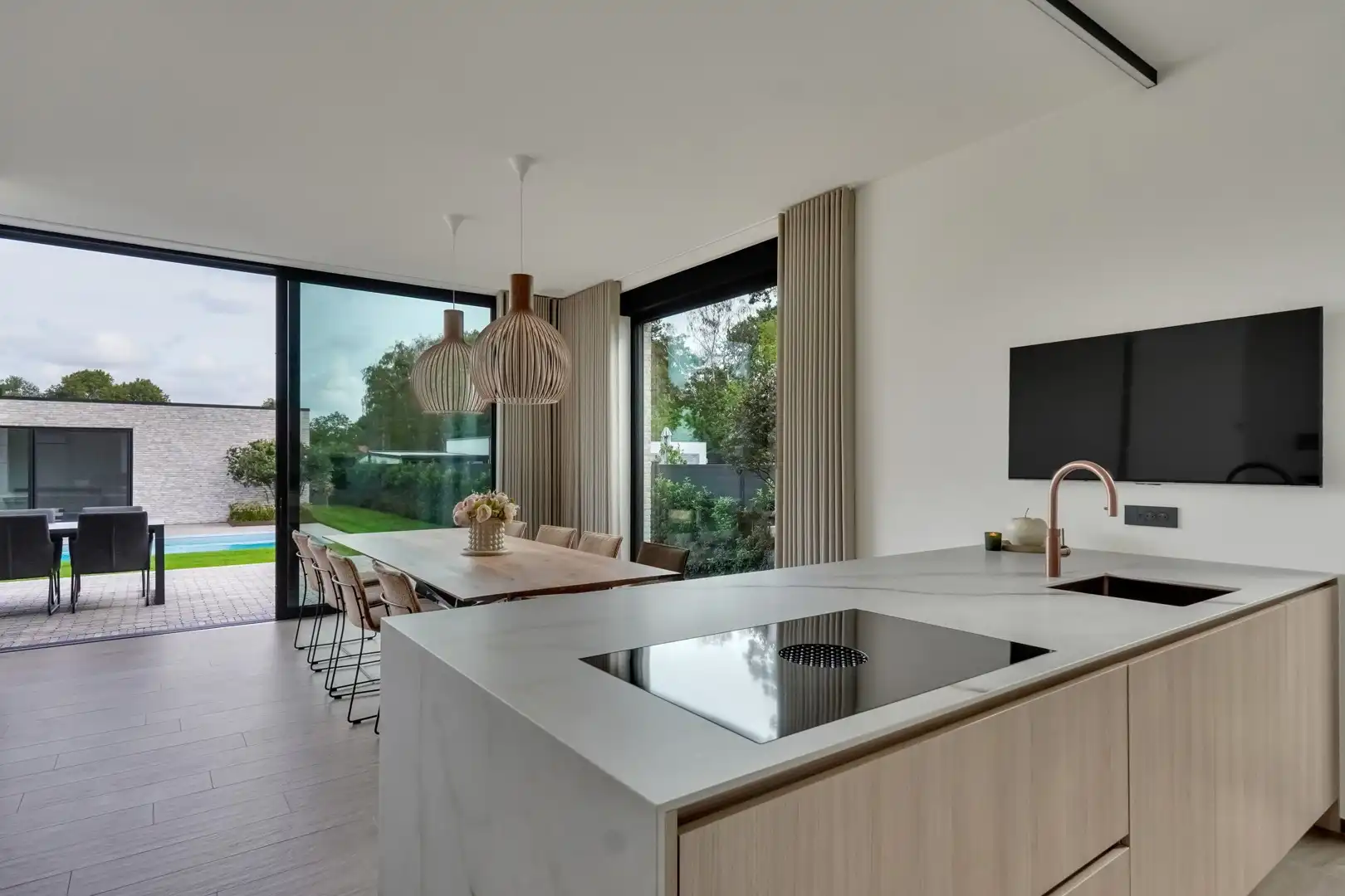 Luxe gelijkvloerse villa met zwembad & multifunctioneel poolhouse te Lanklaar foto 6