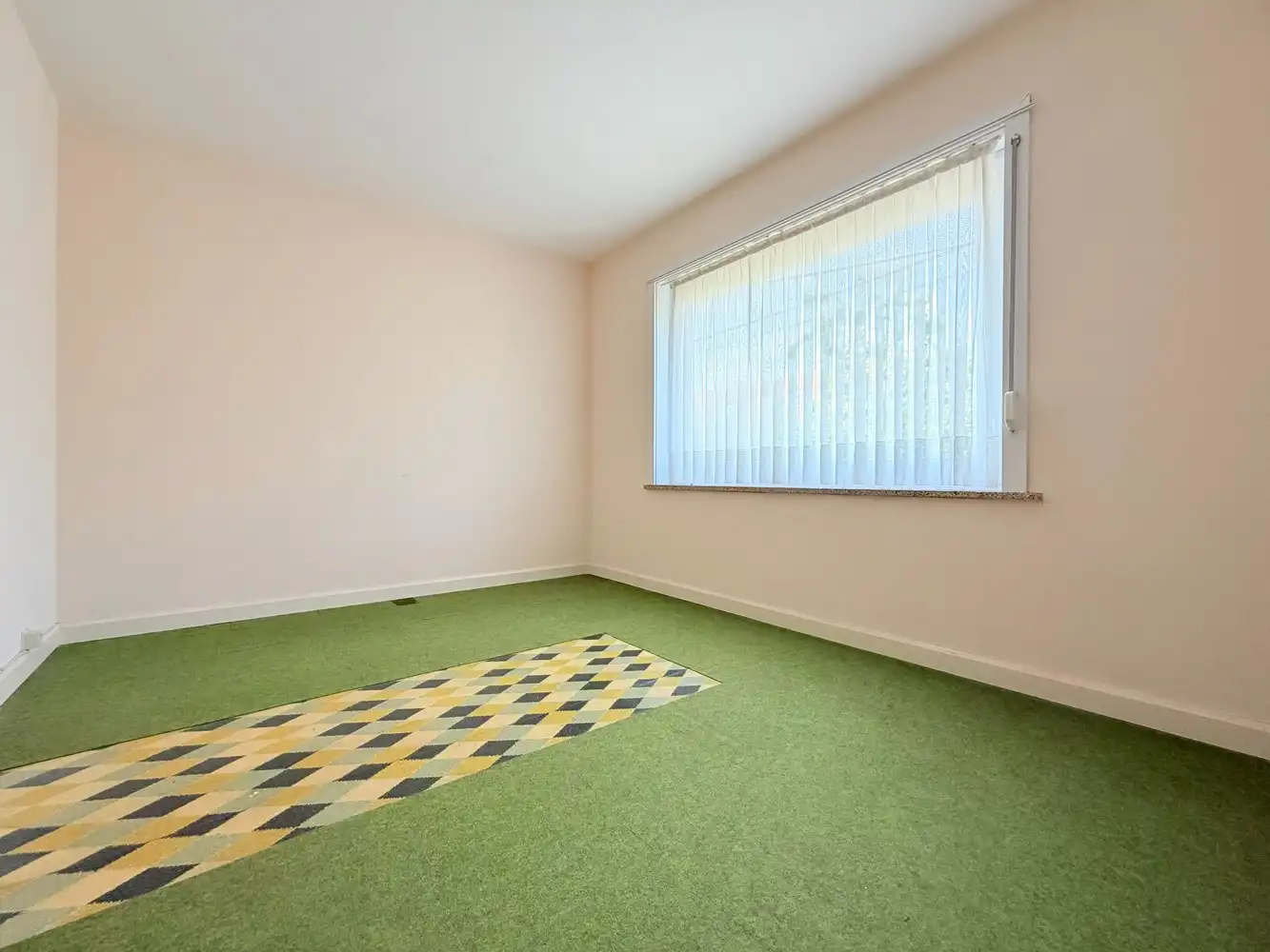 Te renoveren woning in het Centrum van Torhout foto 8