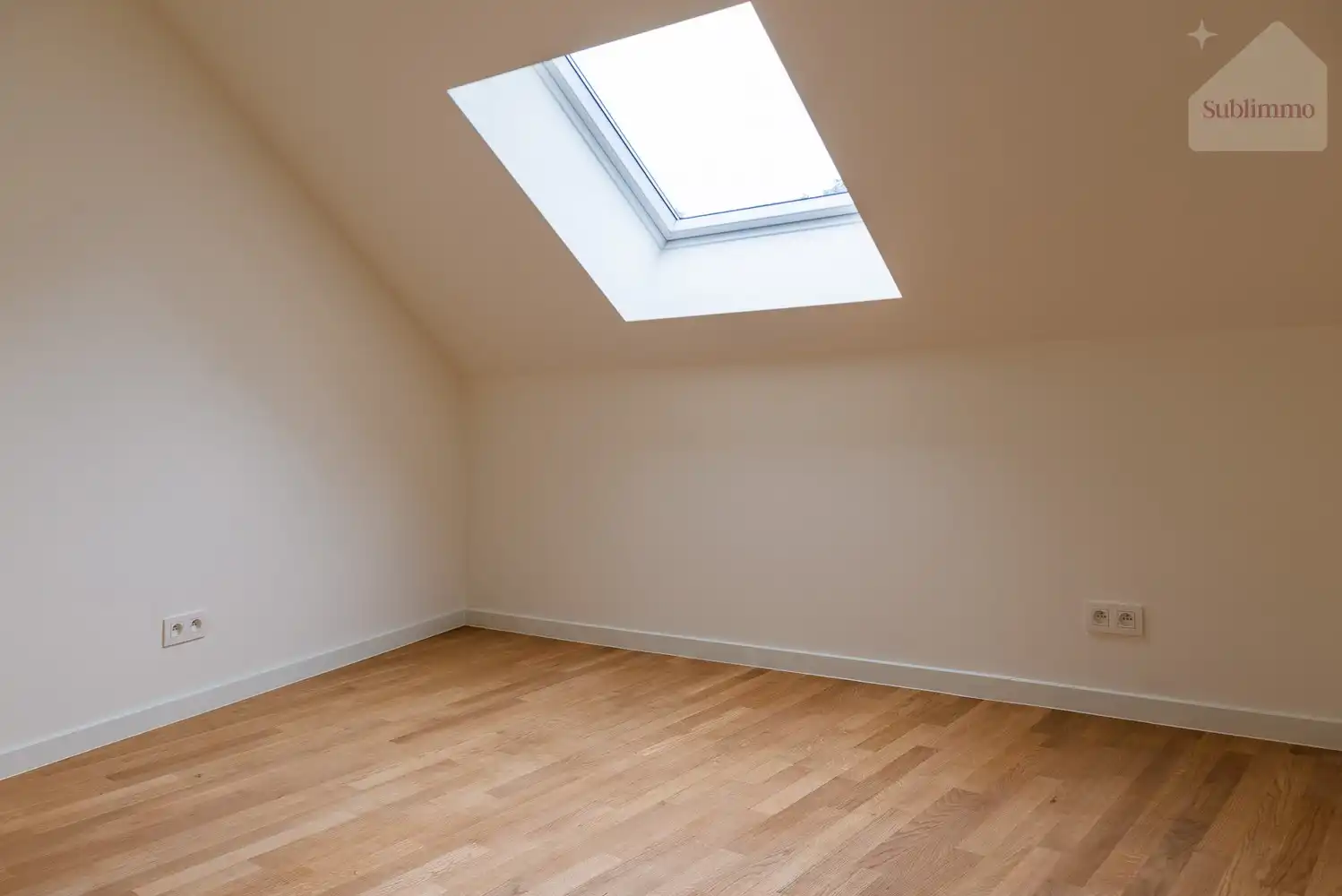 Volledig gerenoveerde karakterwoning met prachtige aangelegde tuin, polyvalente ruimte en 3 slaapkamers foto 26