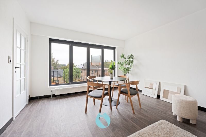 Rustig gelegen appartement met 2 slaapkamers foto 2