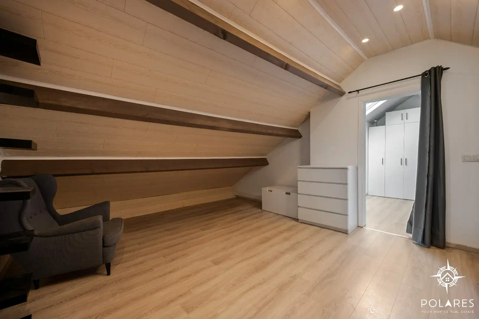 Ruime gezinswoning met 5 slaapkamers en EPC B! foto 17