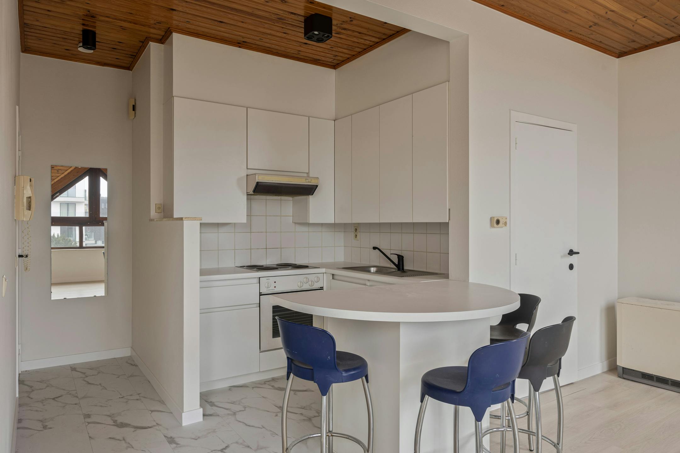 Studio te koop in het centrum van Waregem foto 18