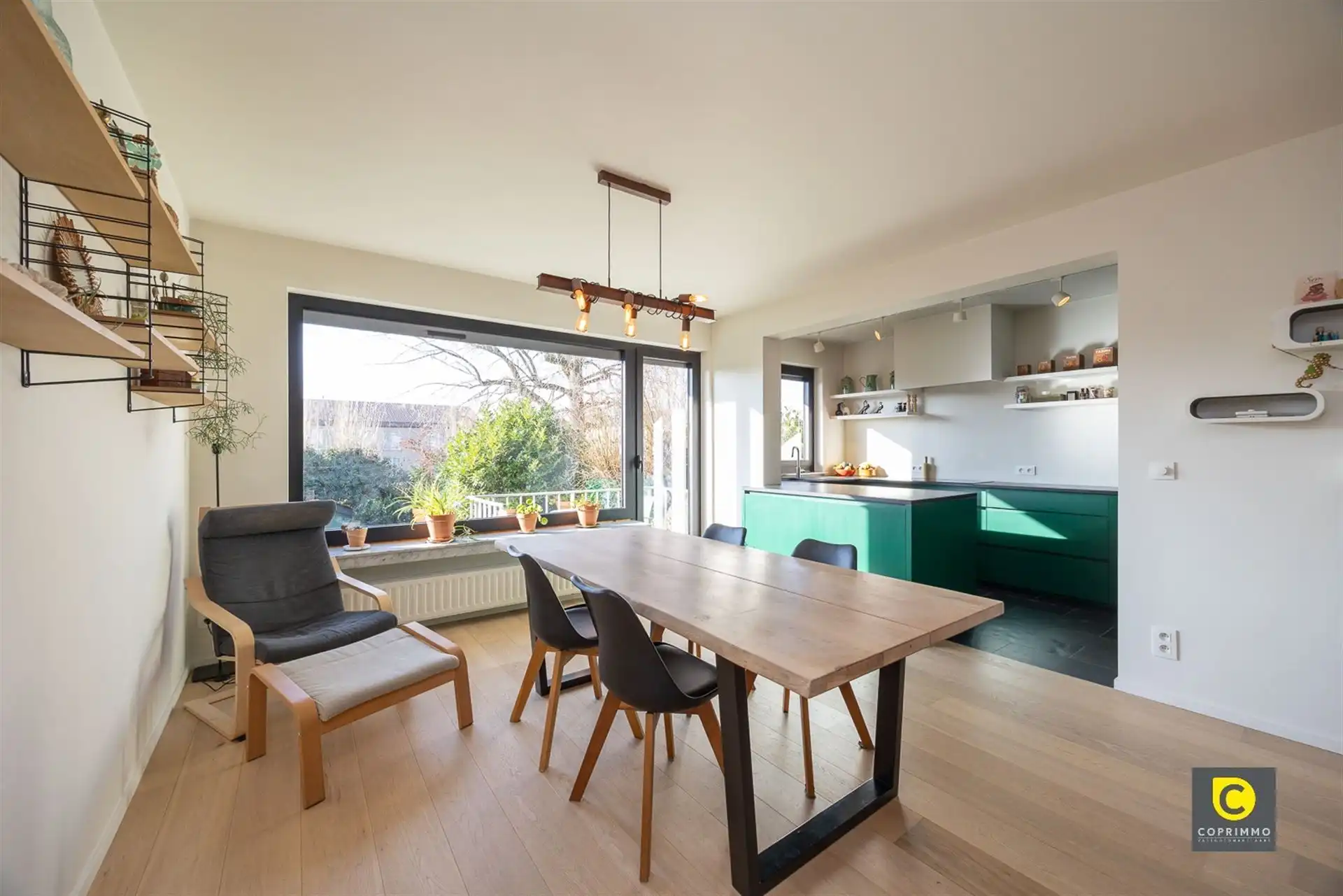 app: 4 slk, P en Z-W tuin foto 2