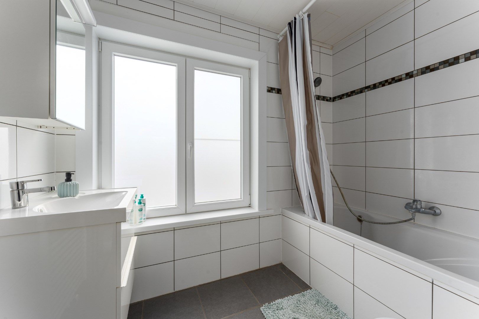 Knusse rijwoning met gunstig EPC  in de Vuurtorenwijk! foto 10