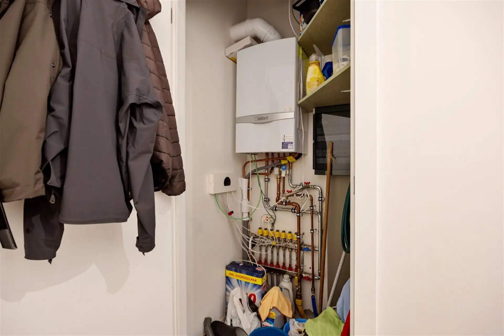 Lichtrijk nieuw 2-slaapkamer appartement met kelder  foto 13