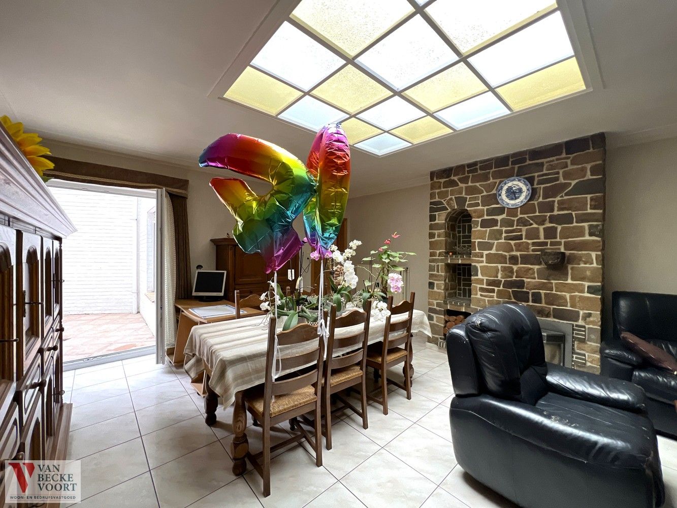 Handelsgelijkvloers met woonst 314m² foto 14