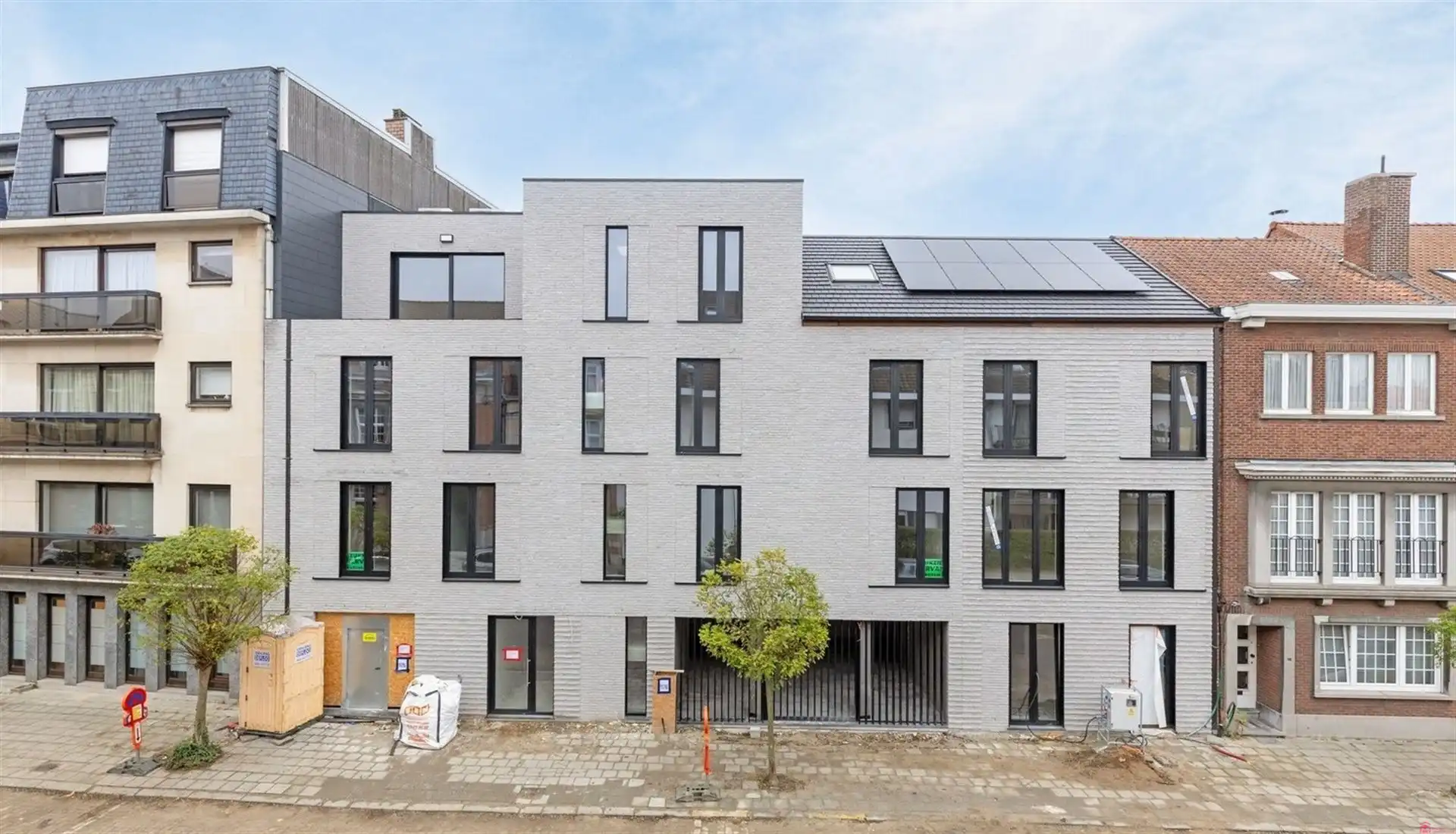 Recent, modern appartement nabij het centrum foto 2