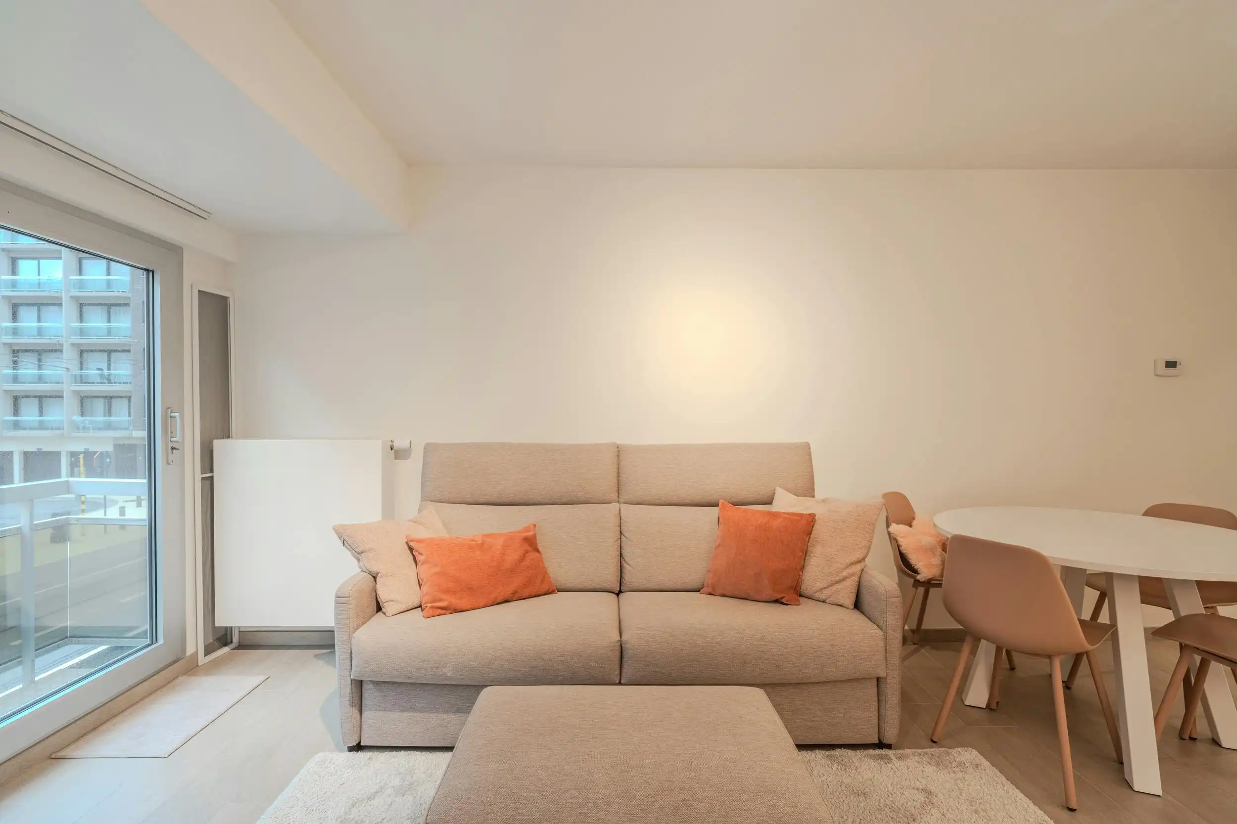 Lichtrijk appartement met aparte slaapruimte te Middelkerke! foto 7