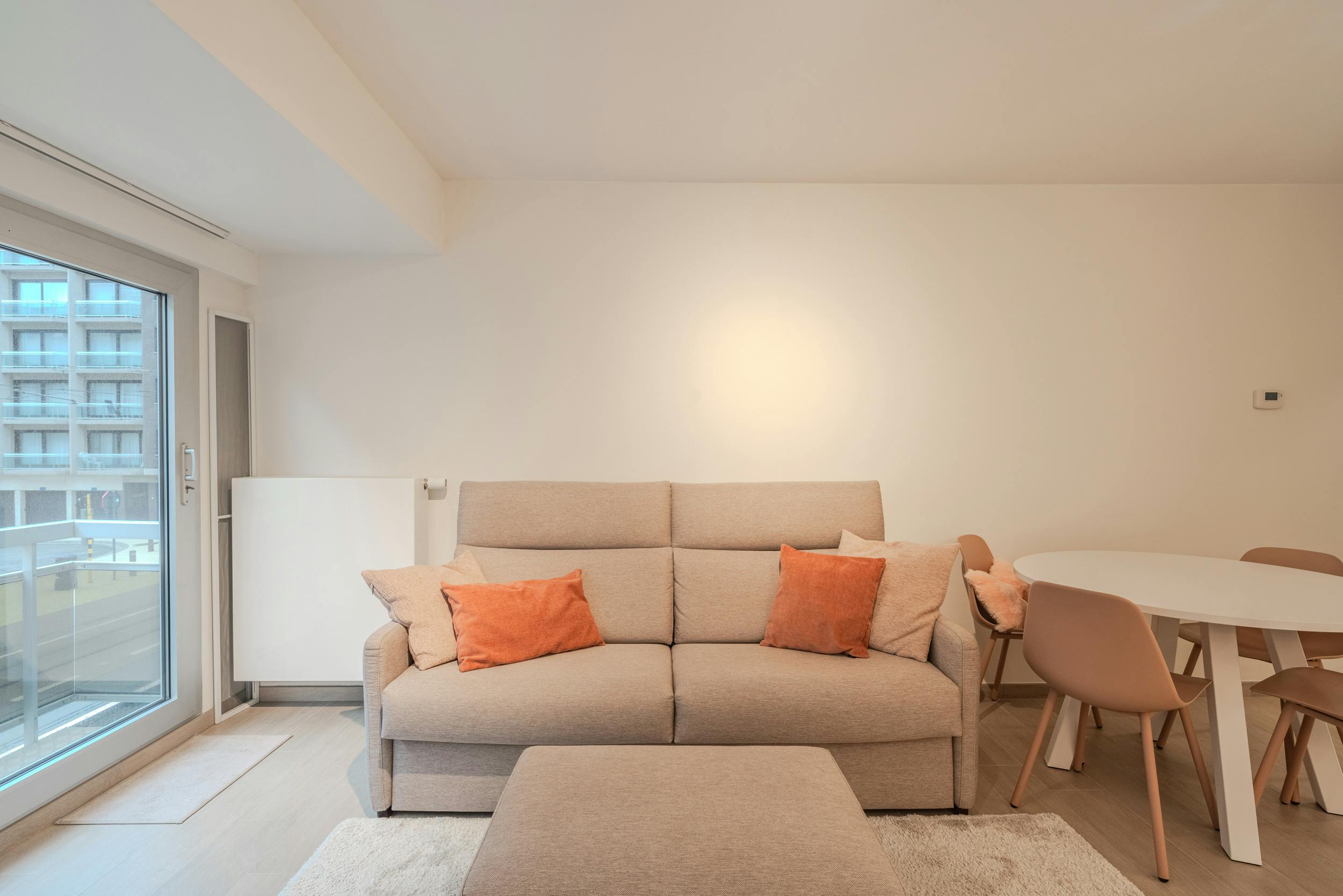 Lichtrijk appartement met aparte slaapruimte te Middelkerke! foto 7