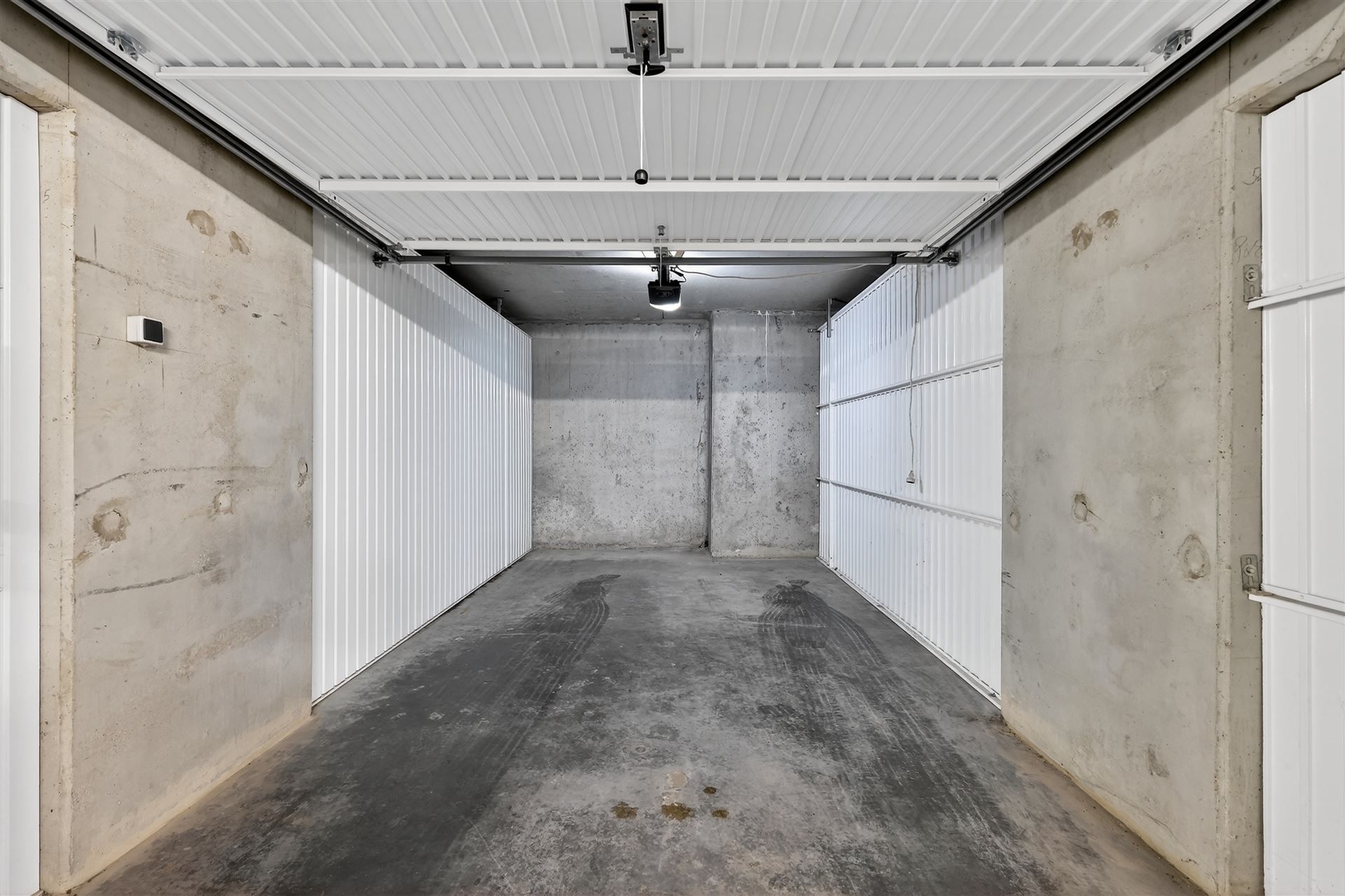 JACHTHAVEN / TERRAS / MOGL AANK GARAGE foto 23