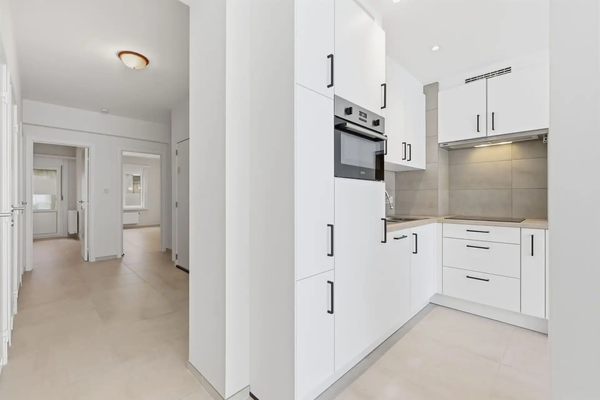 GERENOVEERD / RUGZIJDE ZEEDIJK foto 9