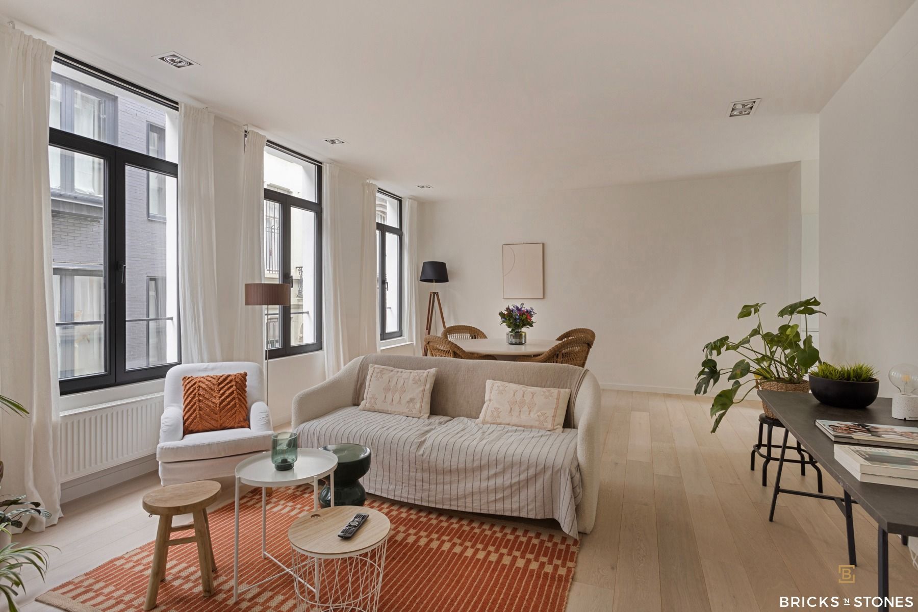 Stijlvol appartement met terras op TOP locatie foto 3