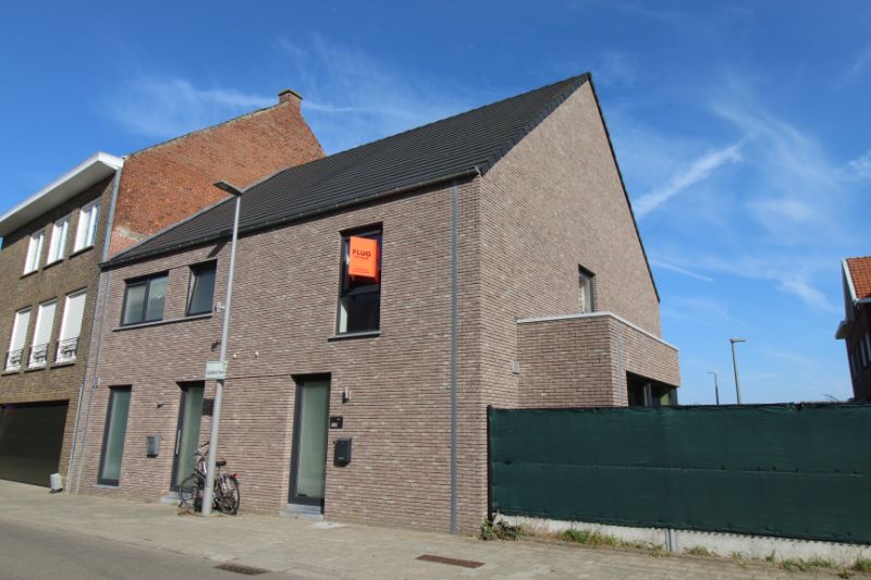 ()=>{if(producerUpdateValueVersion(node),producerAccessed(node),node.value===ERRORED)throw node.error;return node.value} Izegemsestraat 166 - 8501 Heule