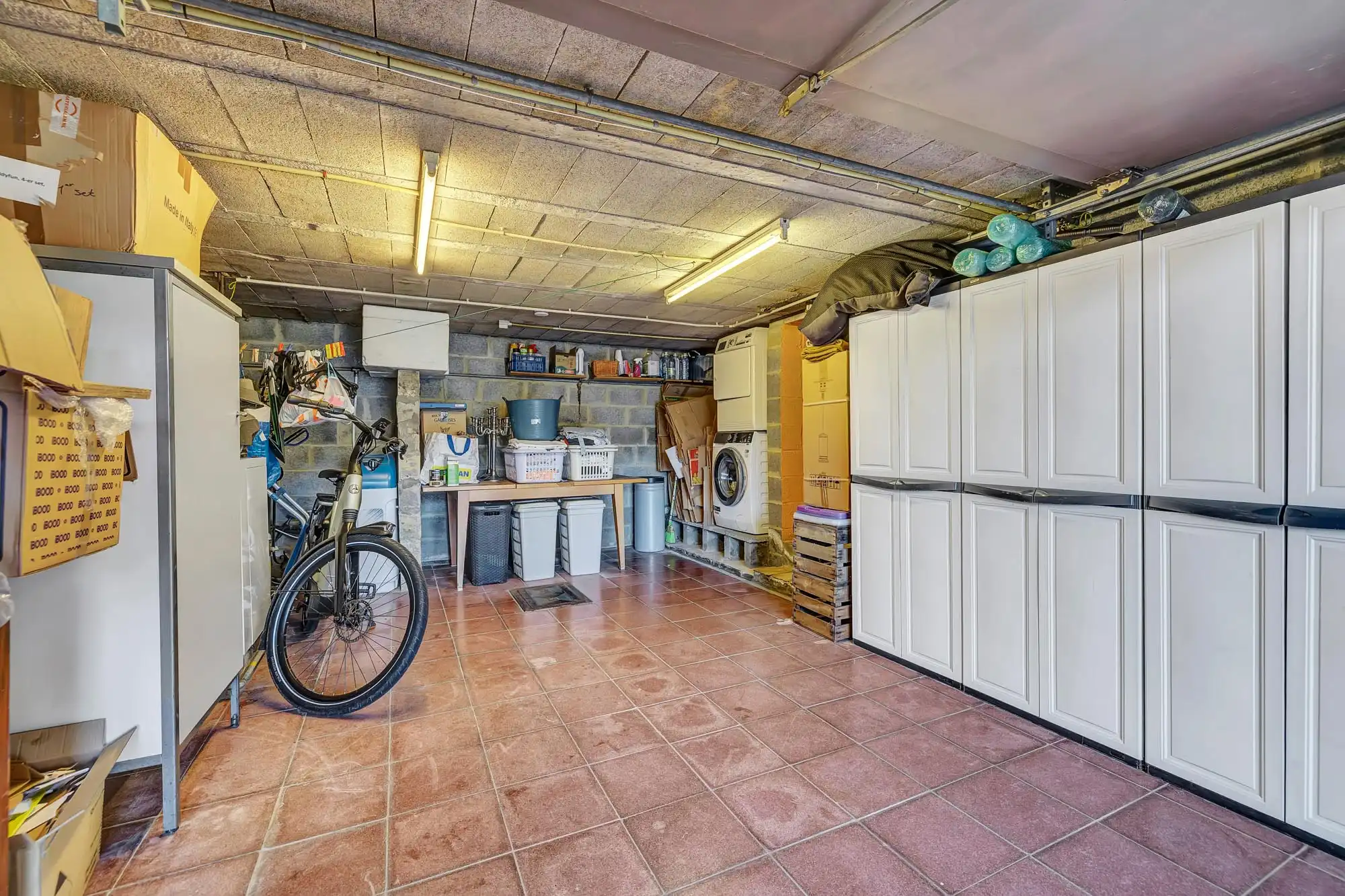 Charmante instapklare woning met 4 slpks, garage en tuin foto 23
