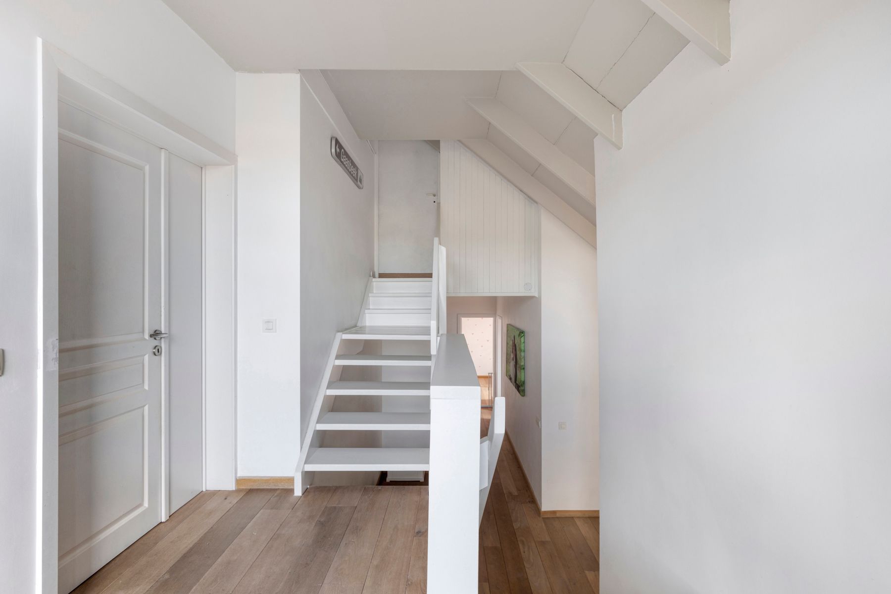 Stijlvolle villa op toplocatie in het groen foto 20