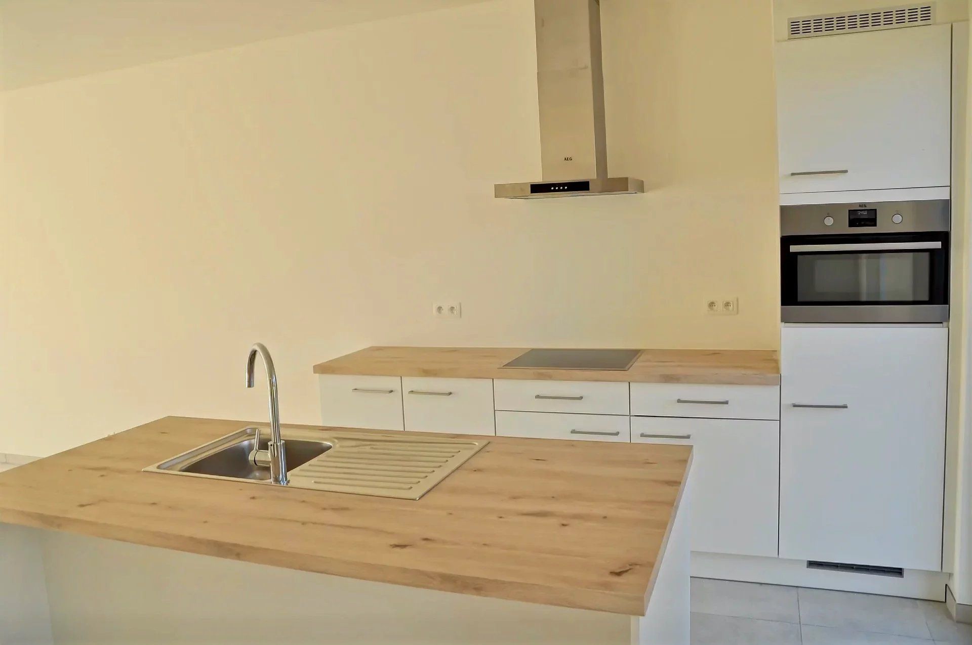 ENERGIEZUINIGE NIEUWBOUWWONING VAN 147M² MET 3 SLPK NABIJ HASSELT CENTRUM foto 3