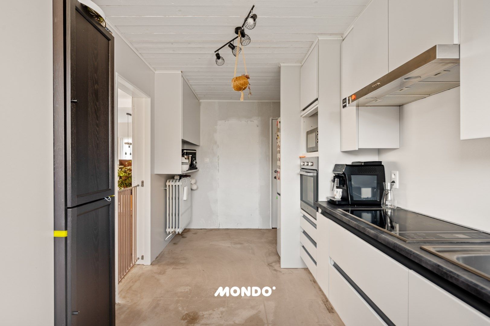 Half open woning met garage! foto 7