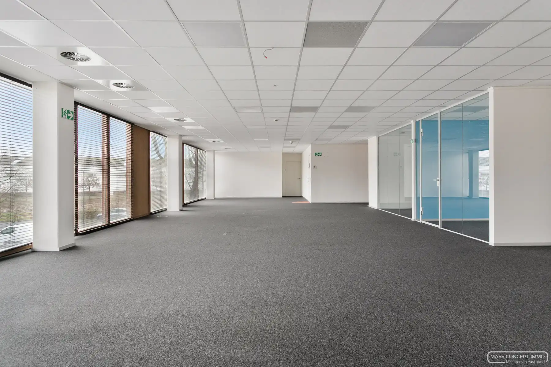 Kantoorruimte te huur vlakbij bij E17 te Zwevegem foto 3
