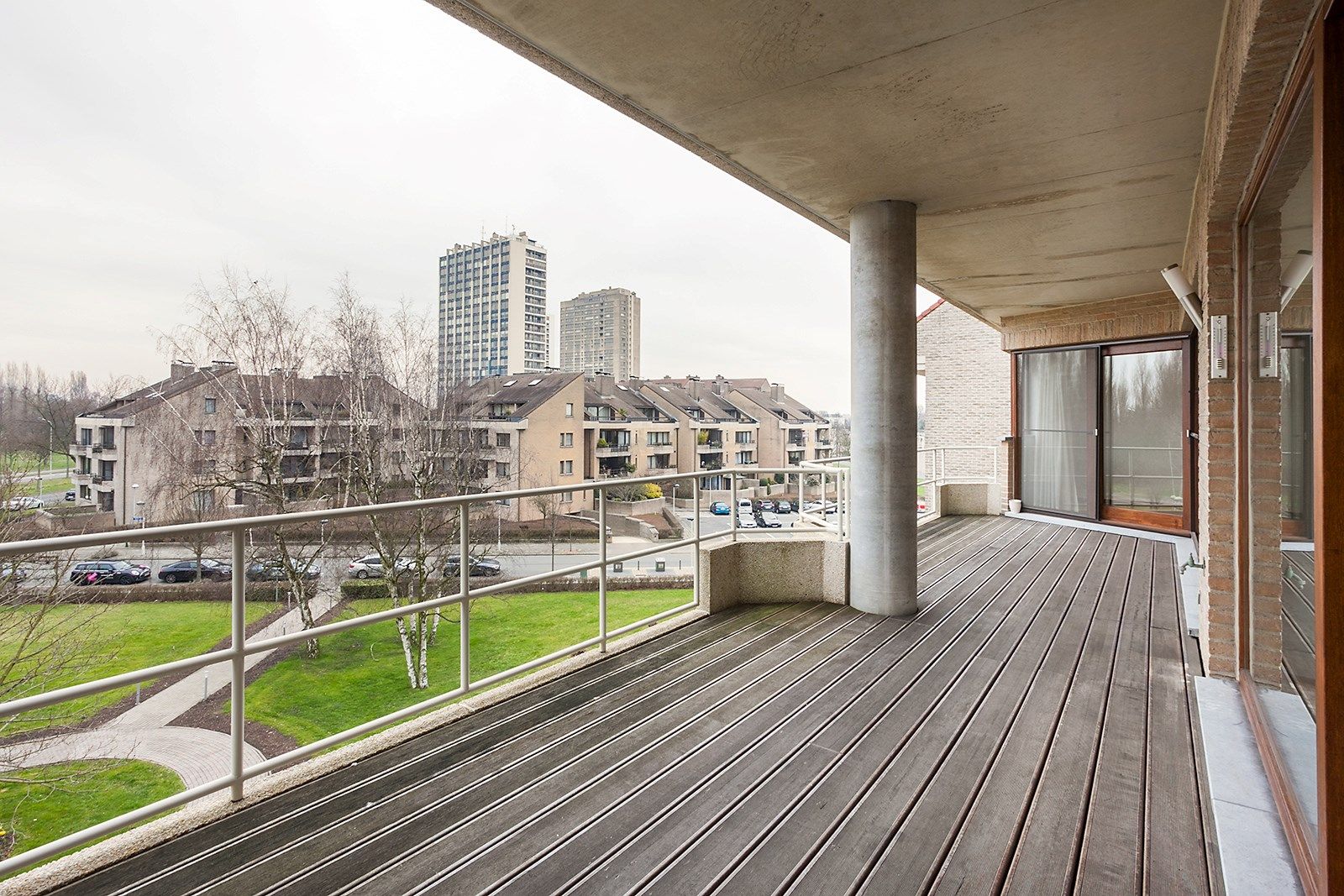 Ruim appartement met terras foto 13