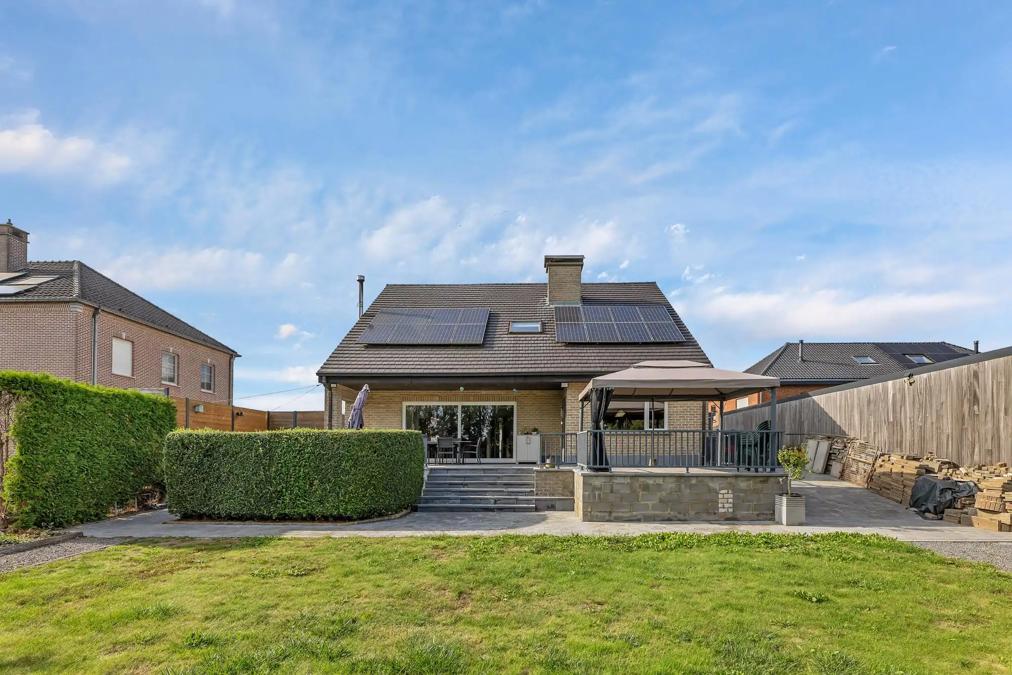 Goed onderhouden villa op groot perceel met 4 slaapkamers foto 18
