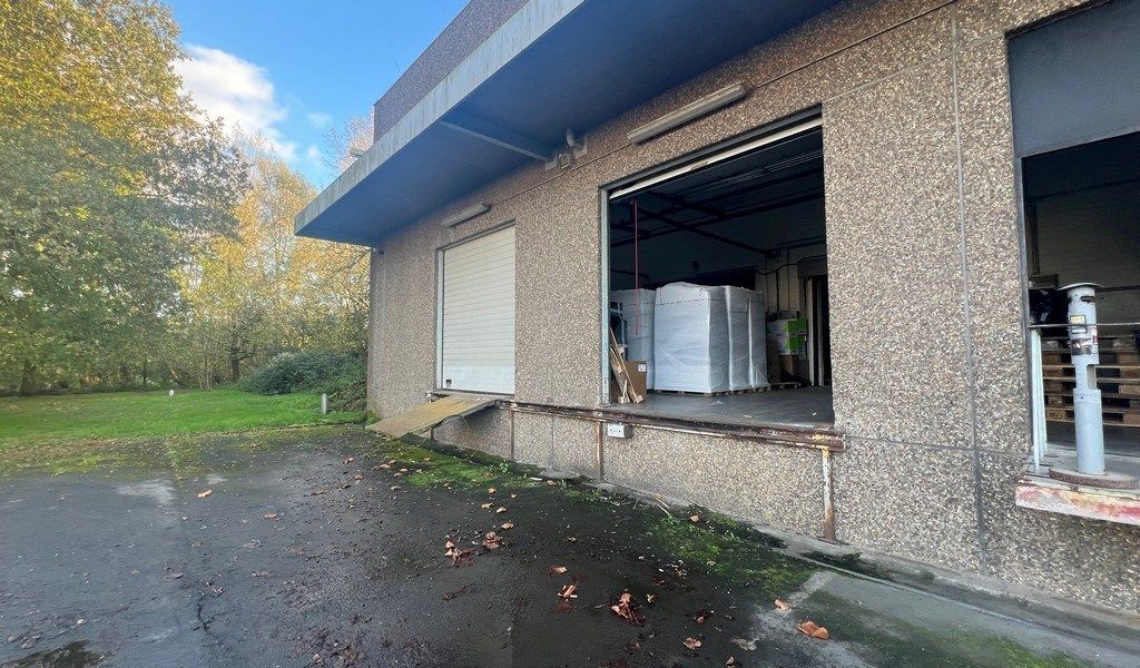 Bedrijfsgebouw met uitbreidingsmogelijkheden te koop in Ronse foto 9