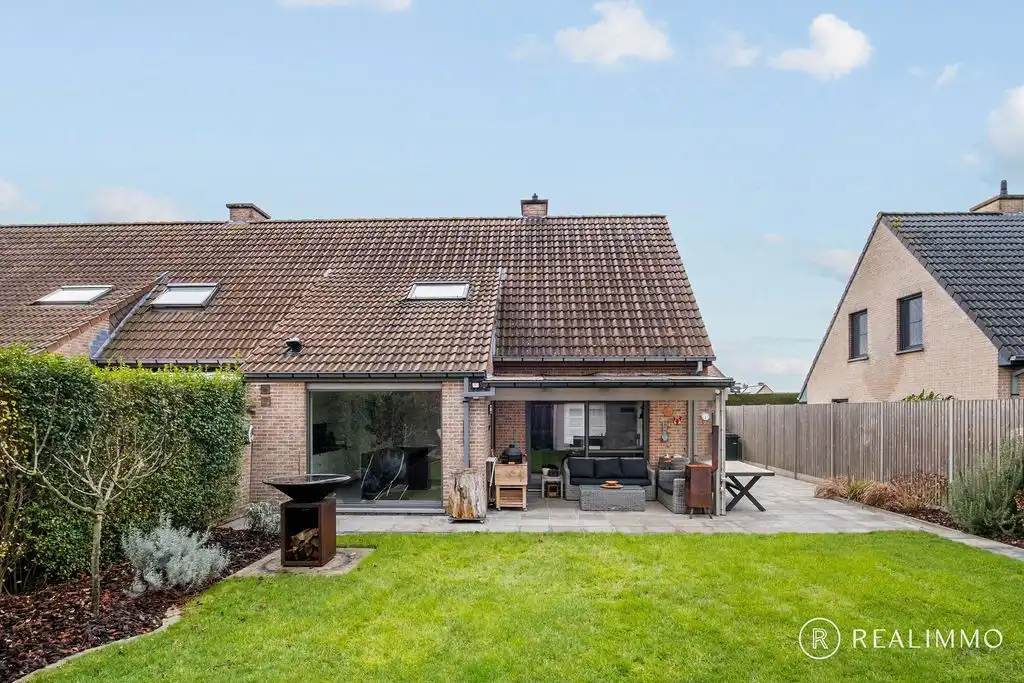 Verzorgde halfopen bebouwing op 364 m² in rustige verkaveling te Avelgem foto 17