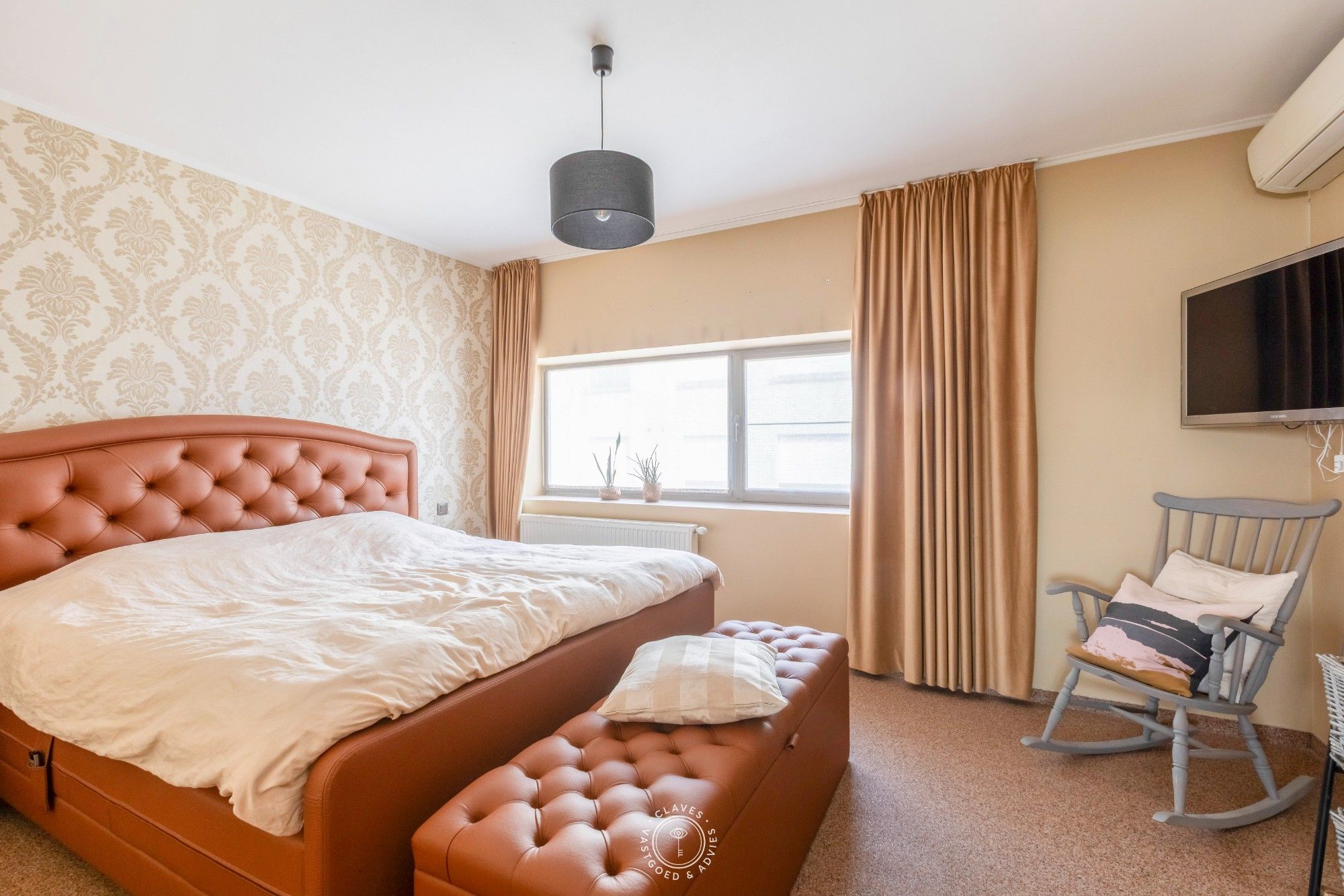 Instapklare woning en ruime tuin in het hart van Vrasene foto 14