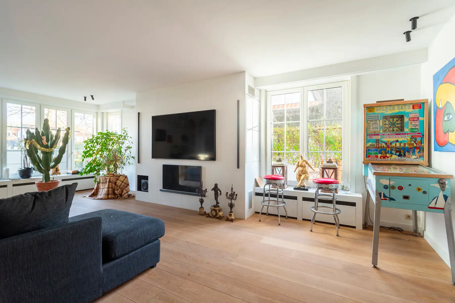 Luxueuze halfopen villa met zwembad in Elsdonckwijk foto 9