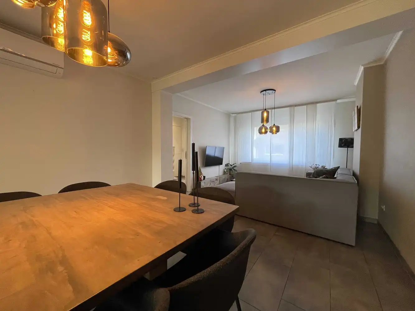 Instapklare gezinswoning met diepe tuin foto 3