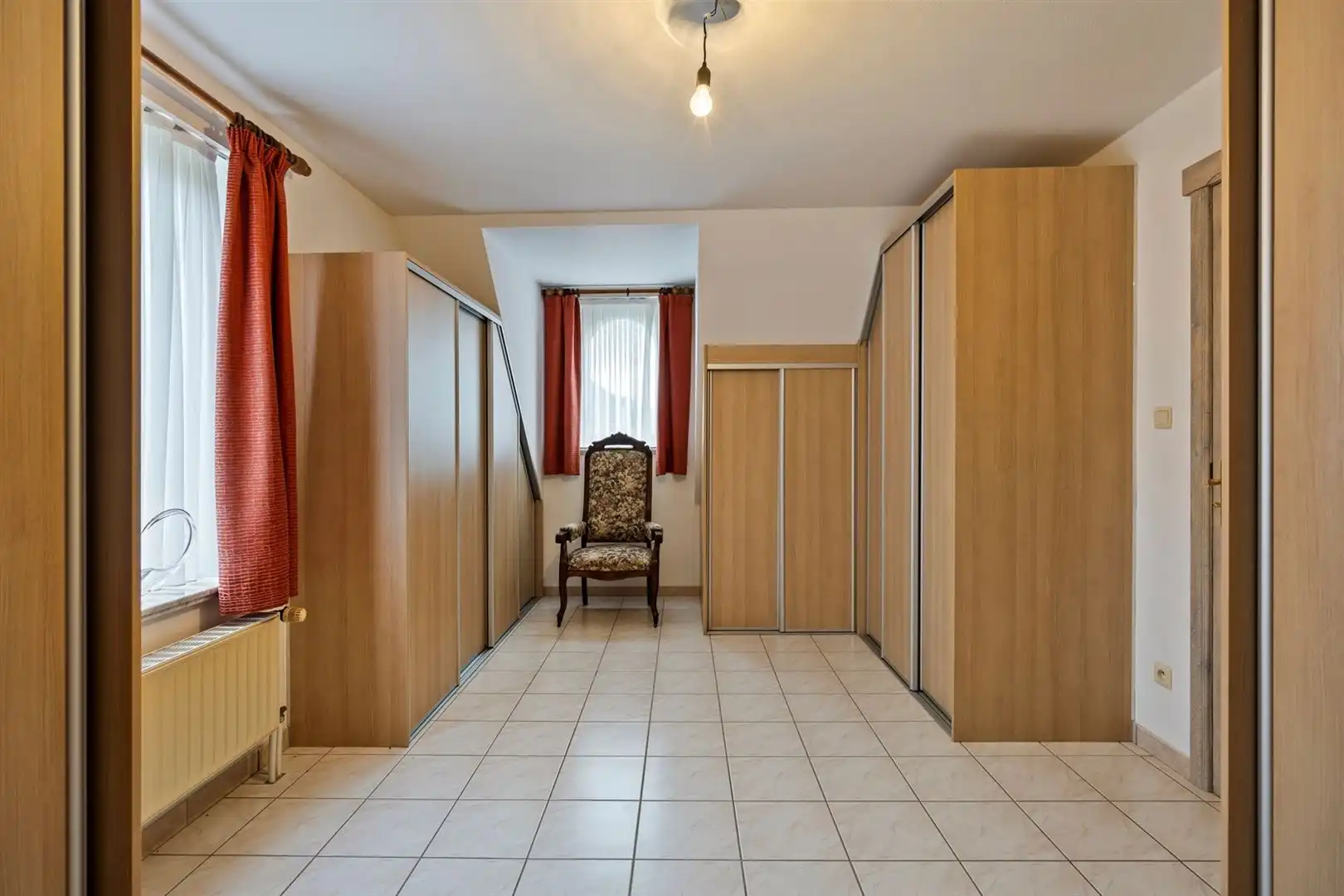 Exclusieve Villa met Luxe afwerking en idyllische tuin. foto 27