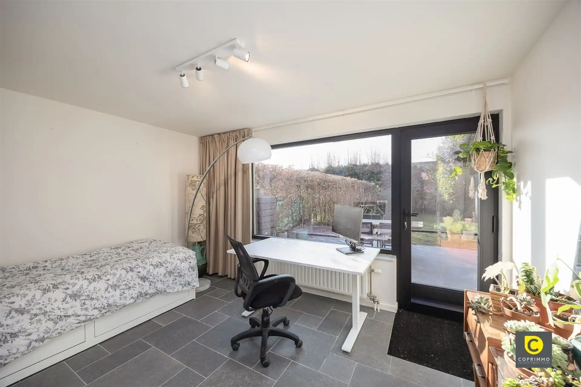 app: 4 slk, P en Z-W tuin foto 16