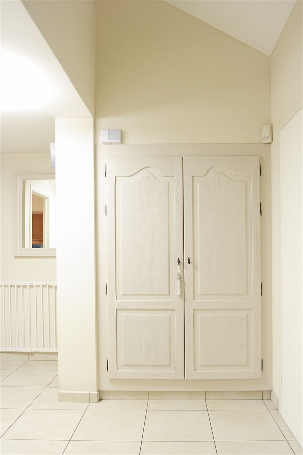 Op te frissen villa op toplocatie foto 4