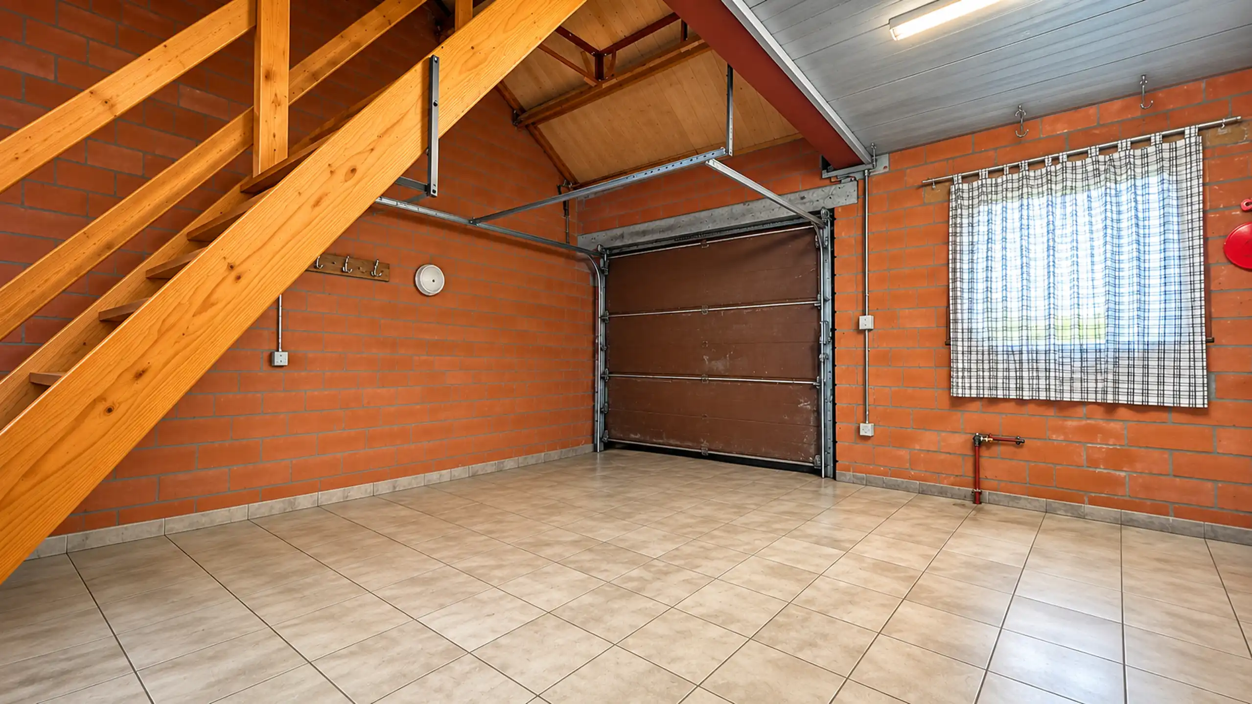Open bebouwing met ruime kelder + garage nabij Schulensmeer! foto 13