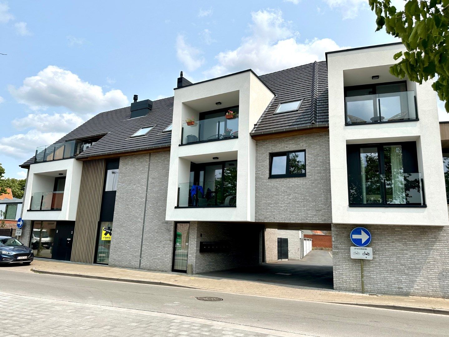 Prachtig gelijkvloersappartement in nieuwbouwresidentie Chavalie foto {{pictureIndex}}