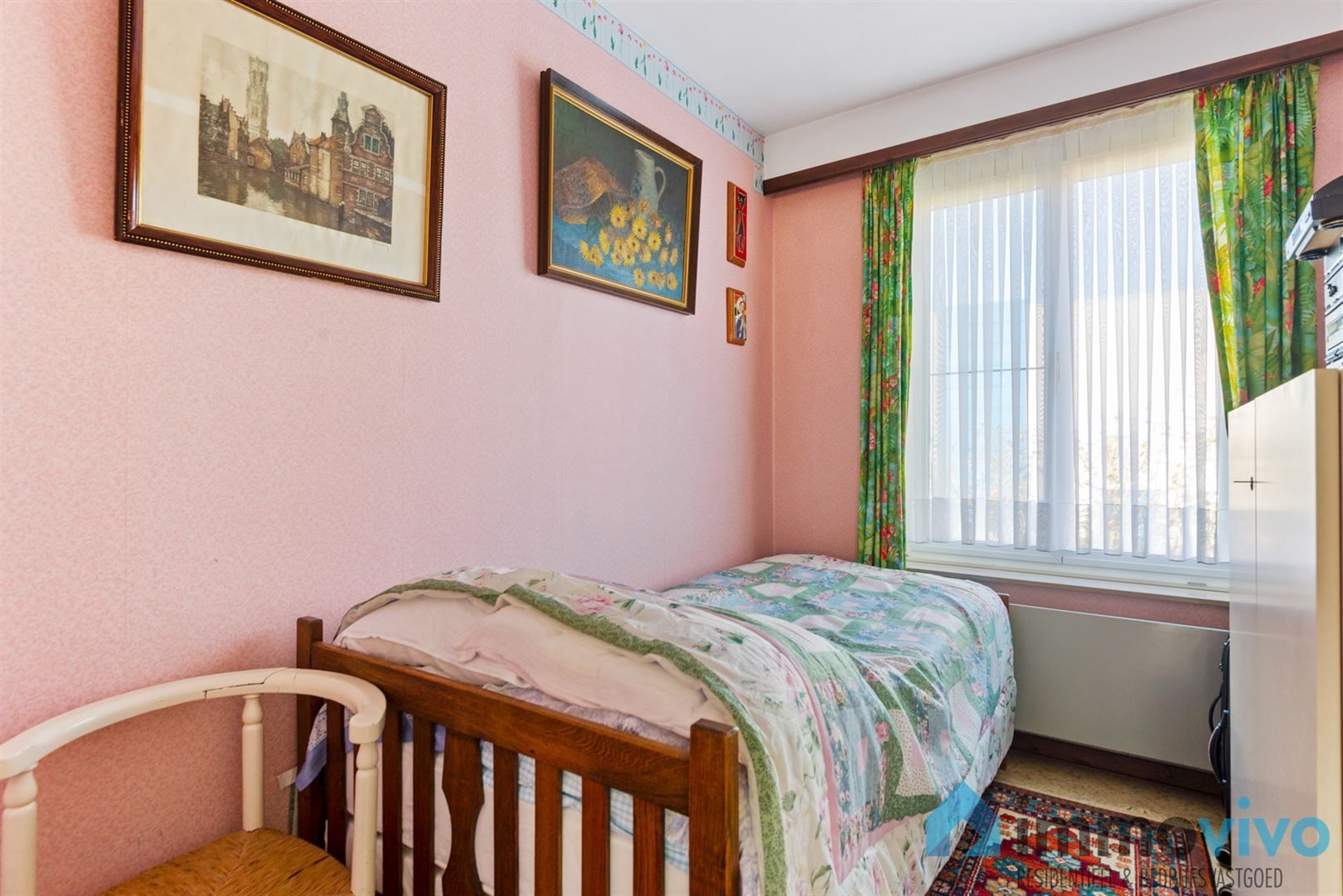 Ruime half-open bebouwing met 6 slpk's, tuin en 2 garageboxen foto 16