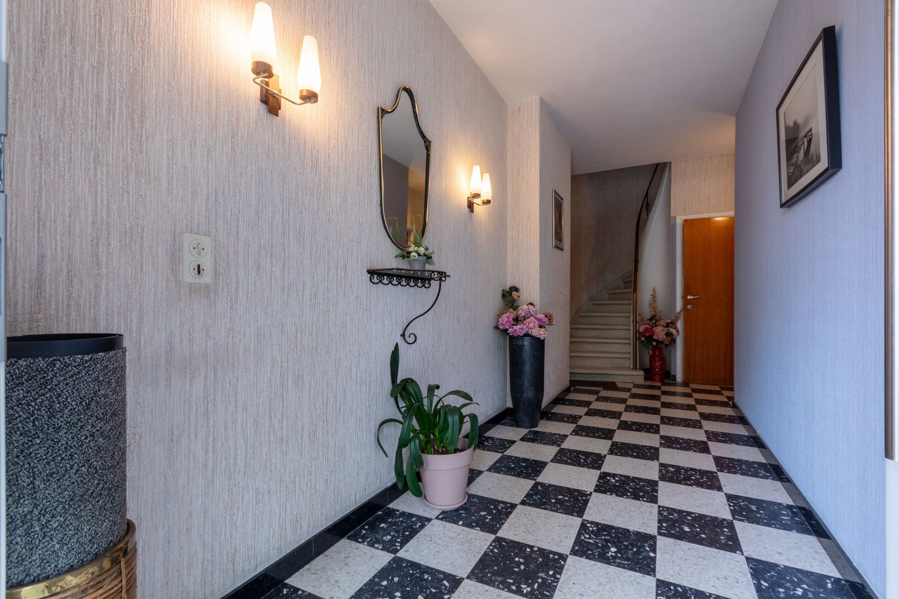 Gelijkvloers appartement met 1 slaapkamer, tuin en garage foto 6