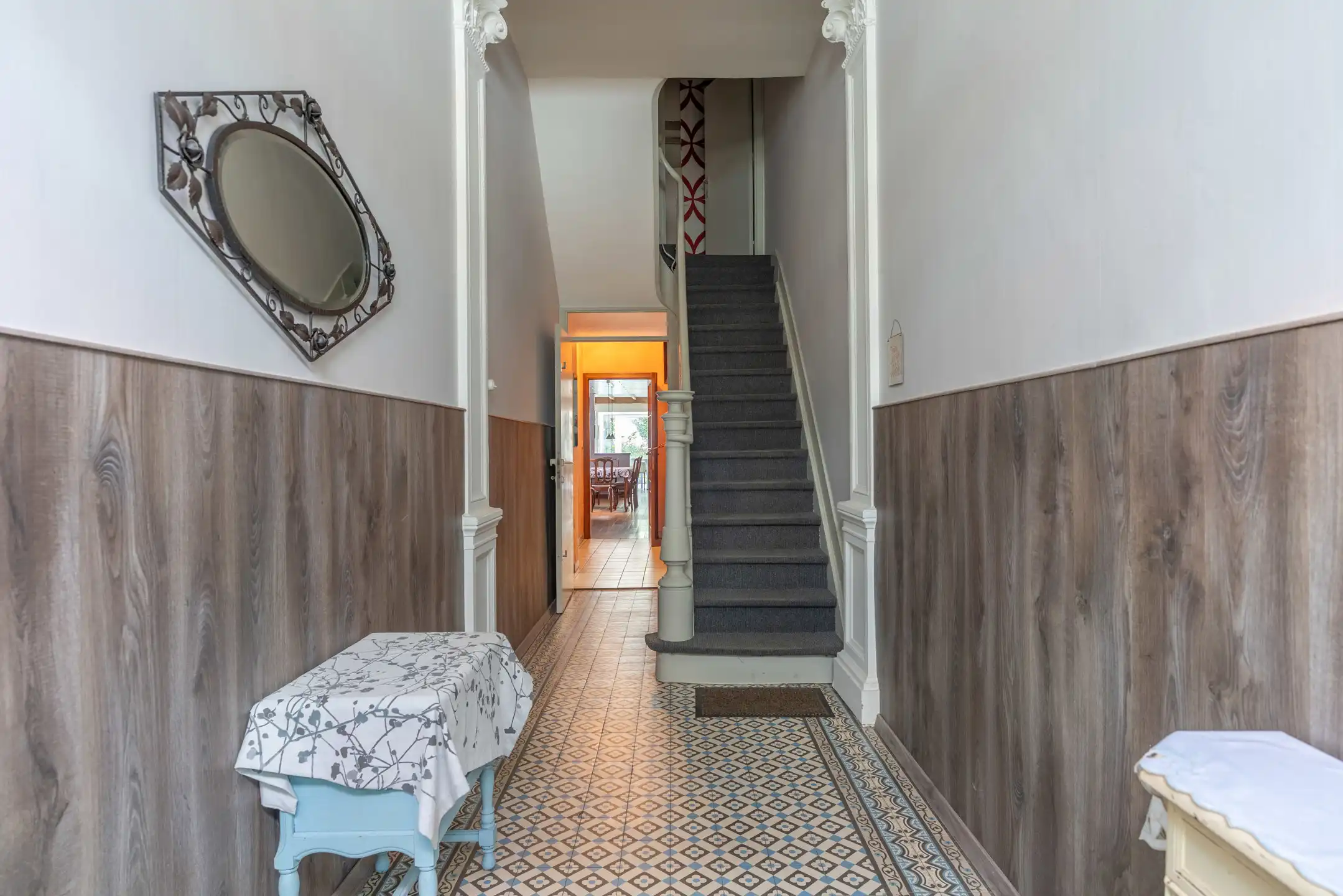 Charmante stadswoning met 2 wooneenheden, garage en tuin foto 5