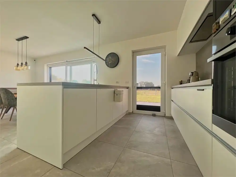 Recente nieuwbouwwoning (2022) met 4 slpks + tuin! foto 6