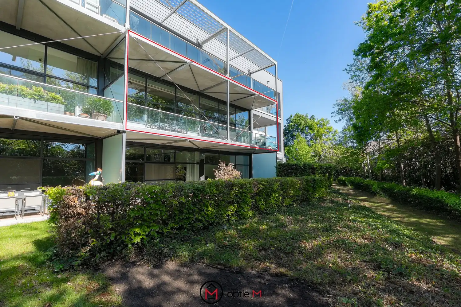 Unieke loft met hoogwaardige afwerking te koop in Hasselt foto {{pictureIndex}}