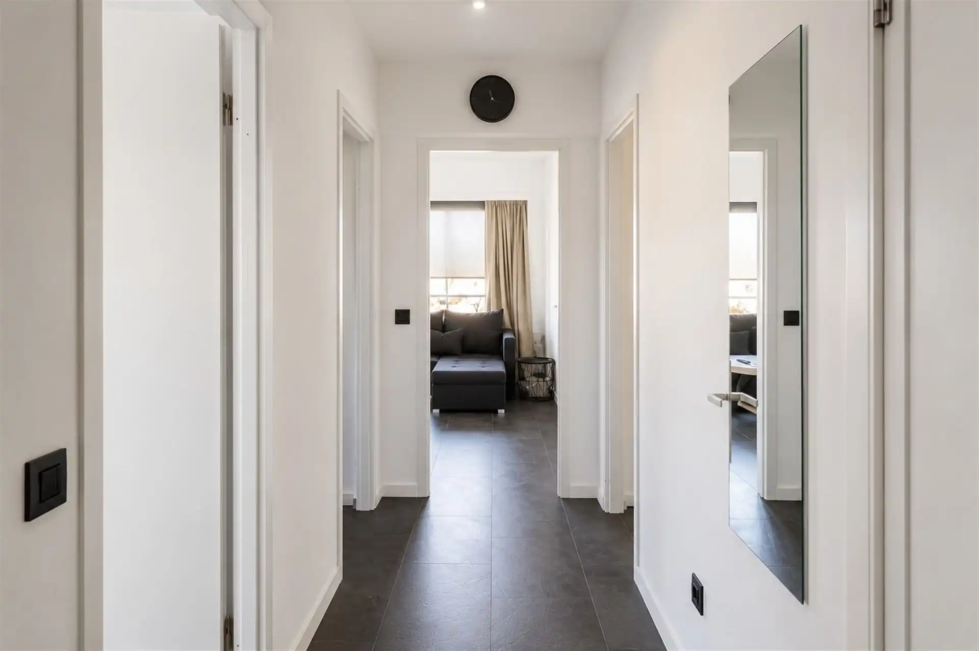 Gerenoveerd appartement van 74 m² met 2 slaapkamers! foto 4
