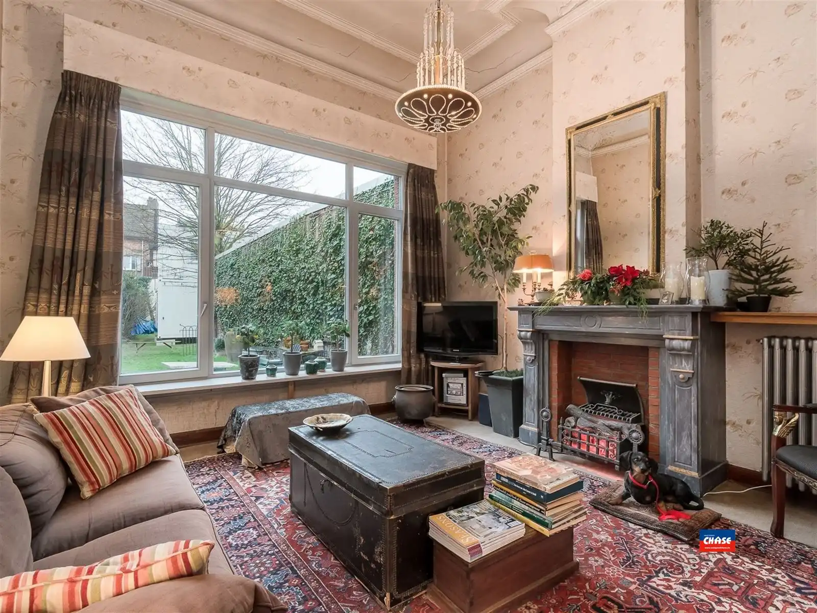 Handelshuis met 7 slaapkamers en tuin foto 2